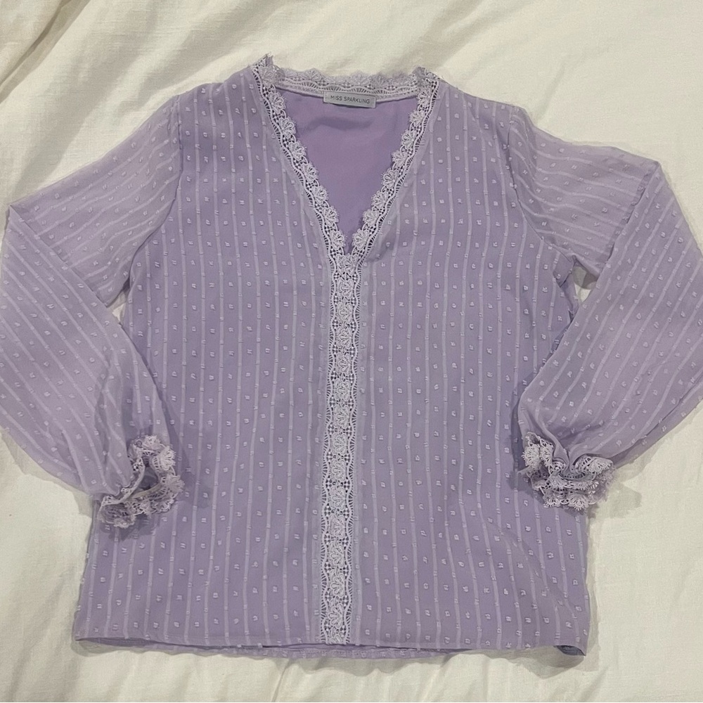 Chic Lilac Lace-Trimmed Blouse